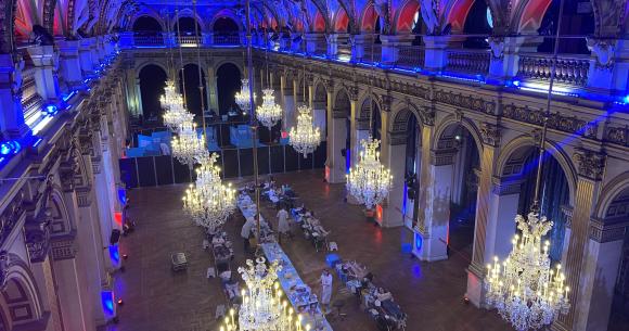Collecte mobile à l'occasion de la journée mondiale des donneurs de sang à l'Hôtel de ville de Paris