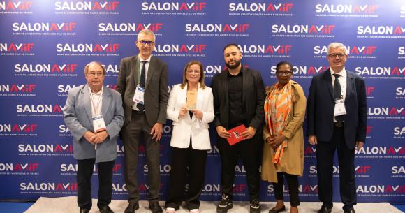 La cérémonie de remise des trophées du label COMMUNE DONNEUR 2025 avait lieu le 4 juin au Salon des mairie d'IDF. Crédit photo : AMIF 